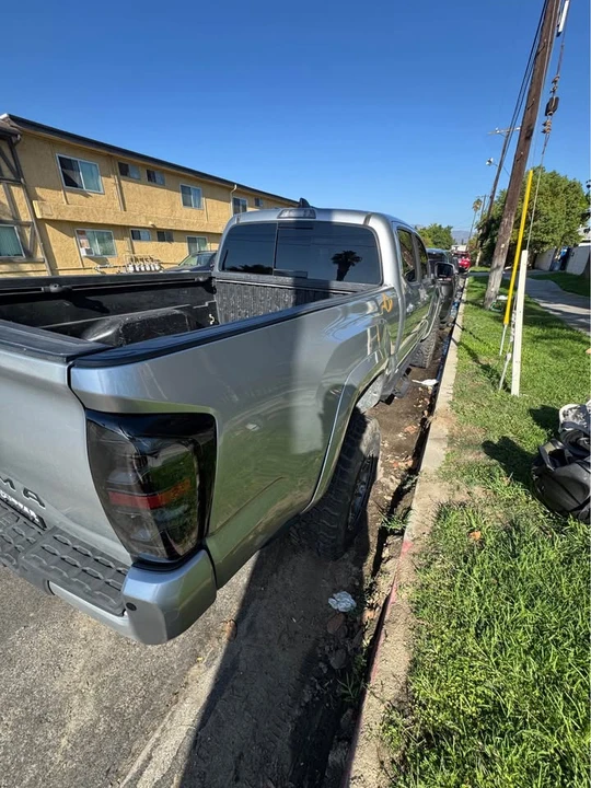 2020 Toyota Tacoma 3rd Gen - Image 5 of 19