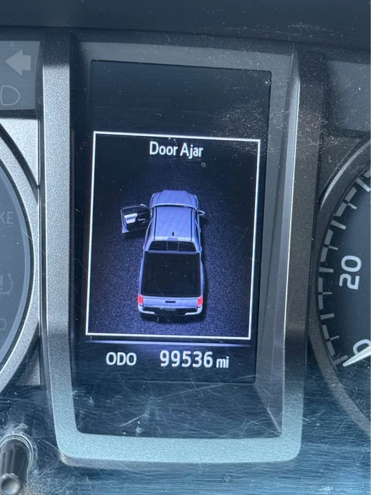 2020 Toyota Tacoma 3rd Gen - Image 11 of 19