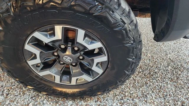 2020 Toyota Tacoma 3rd Gen - Image 12 of 21