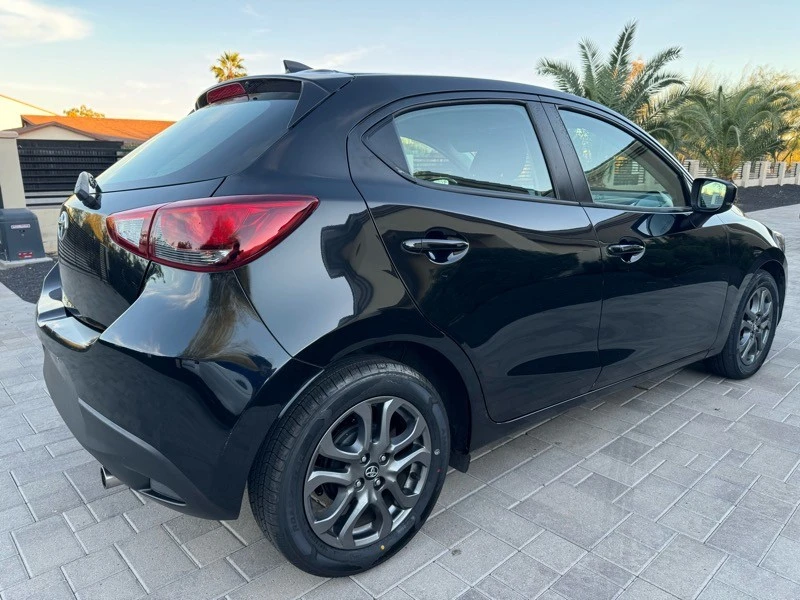 2020 Toyota Yaris - Image 4 of 21