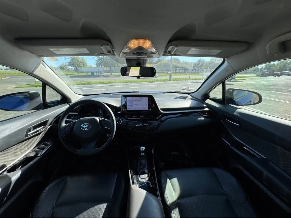 2020 Toyota C-HR - Image 14 of 18