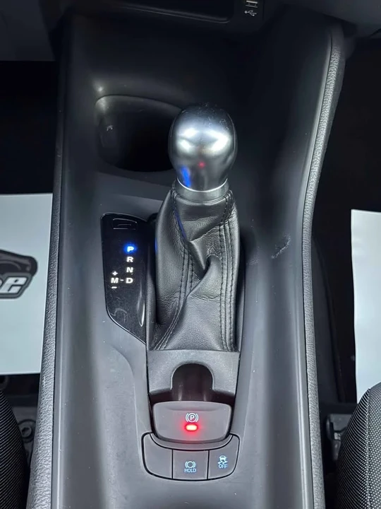 2020 Toyota C-HR - Image 10 of 20