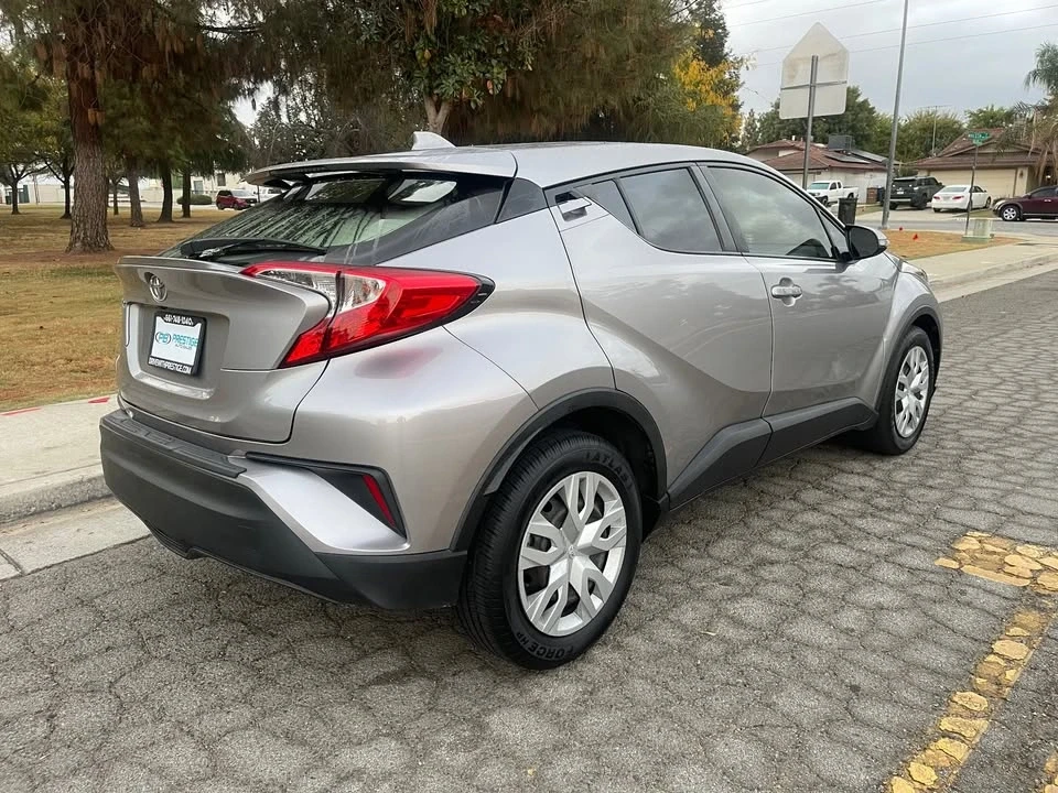 2020 Toyota C-HR - Image 2 of 20