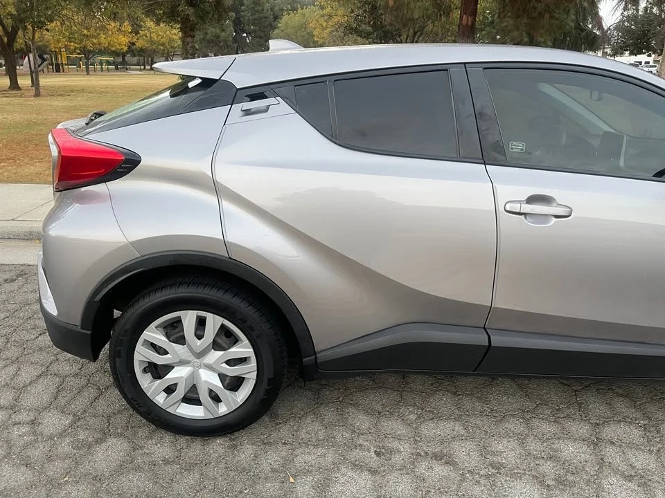 2020 Toyota C-HR - Image 8 of 20