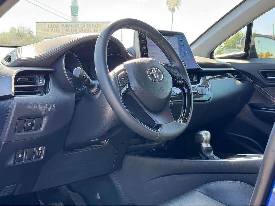 2020 Toyota C-HR - Image 10 of 18