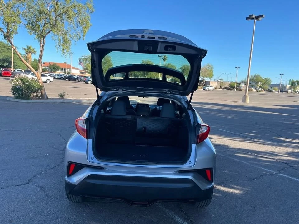 2020 Toyota C-HR - Image 12 of 19