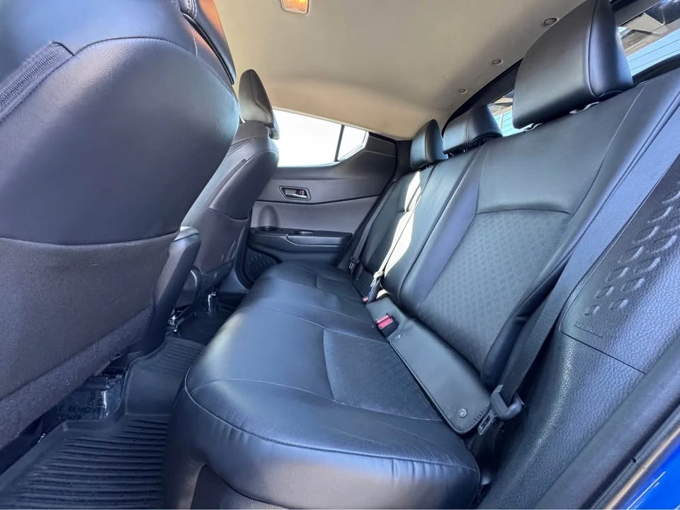 2020 Toyota C-HR - Image 11 of 17