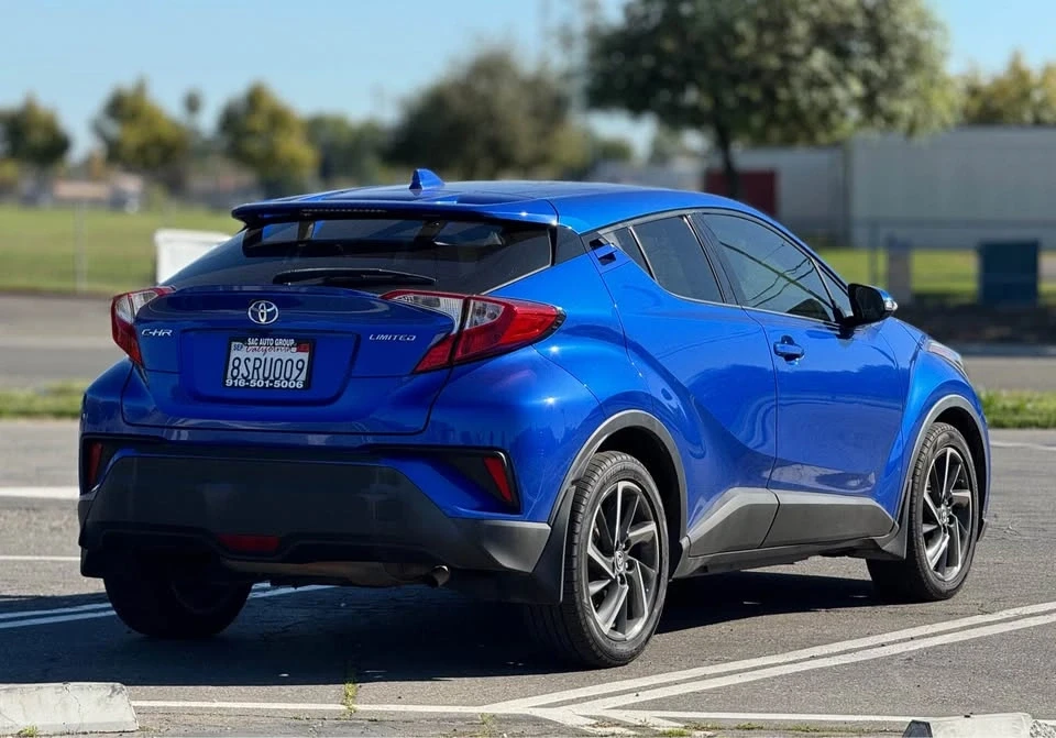 2020 Toyota C-HR - Image 8 of 18