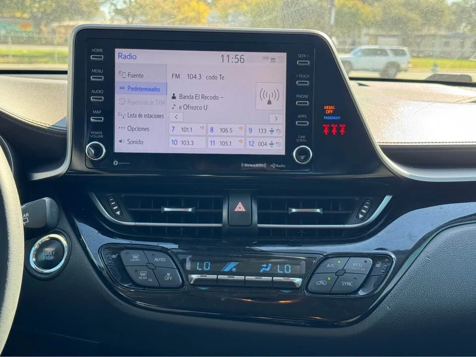 2020 Toyota C-HR - Image 15 of 18