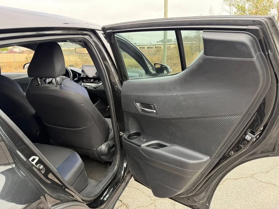 2020 Toyota C-HR - Image 18 of 20