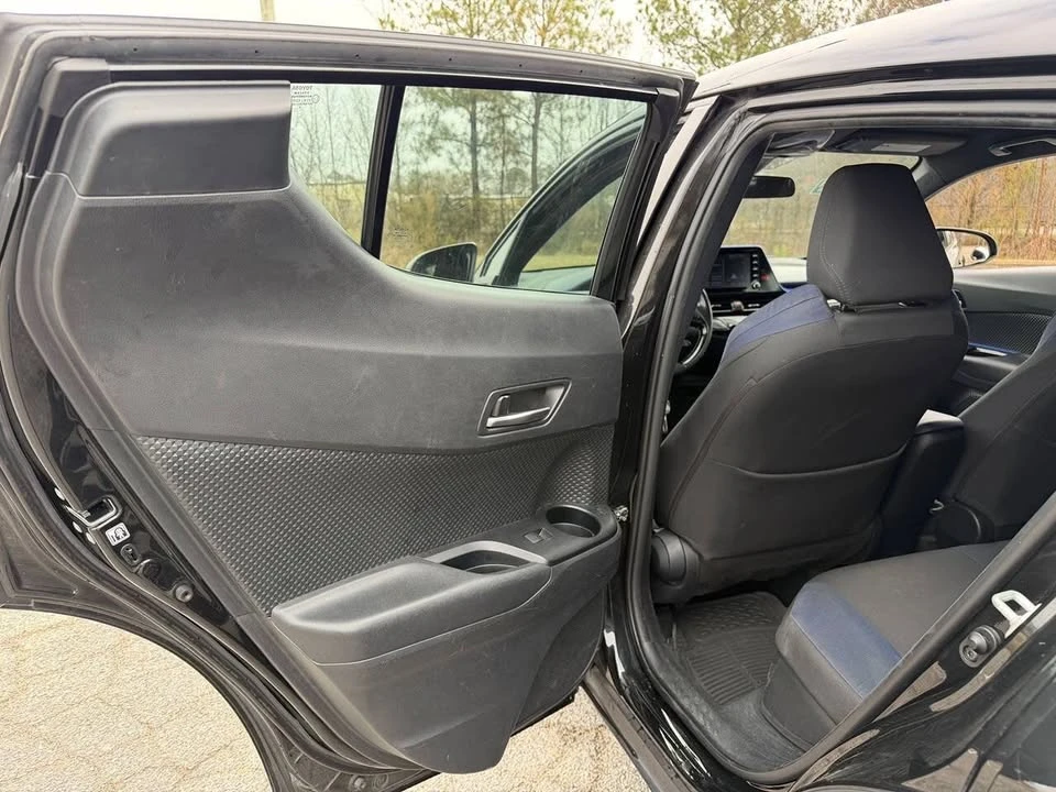 2020 Toyota C-HR - Image 12 of 20