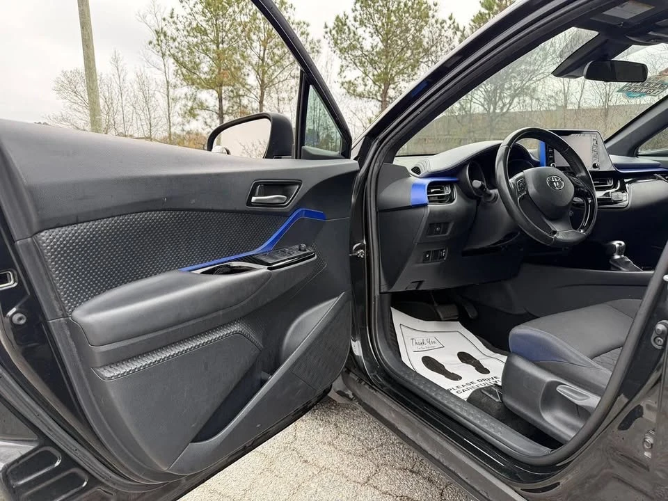 2020 Toyota C-HR - Image 10 of 20