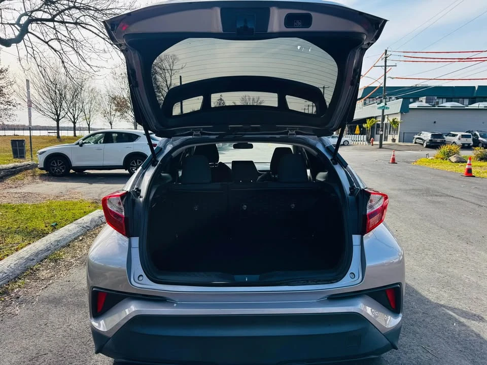 2020 Toyota C-HR - Image 2 of 8