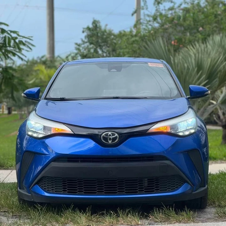 2020 Toyota C-HR - Image 2 of 11