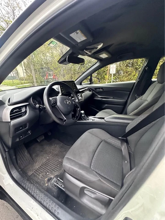 2020 Toyota C-HR - Image 9 of 10