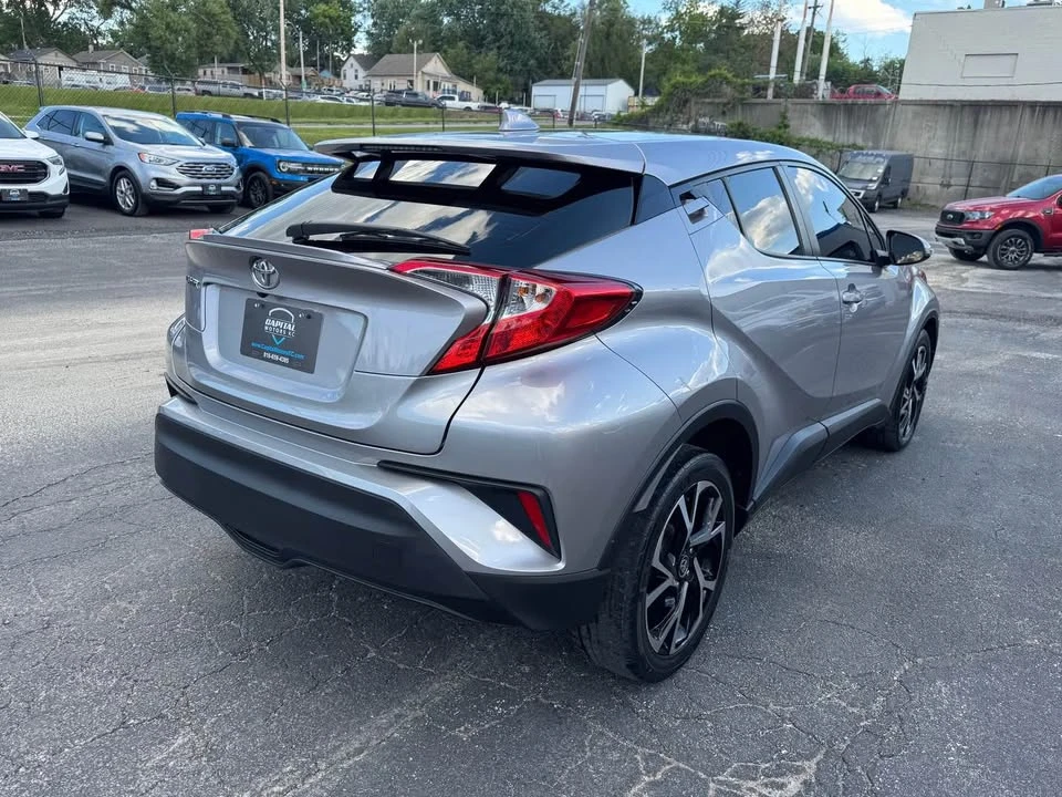 2020 Toyota C-HR - Image 7 of 10