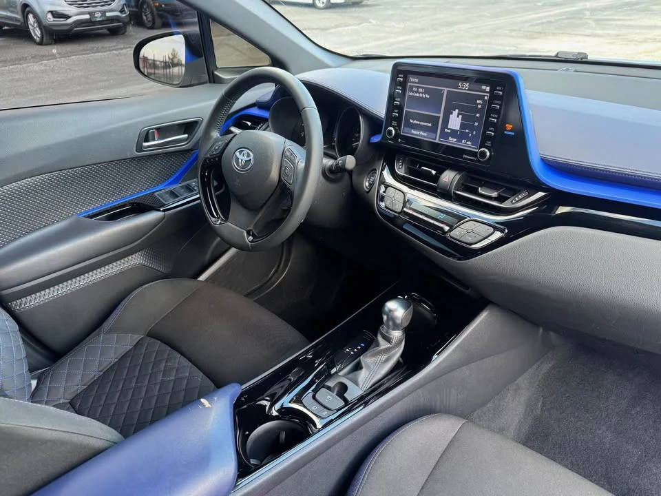 2020 Toyota C-HR - Image 8 of 10