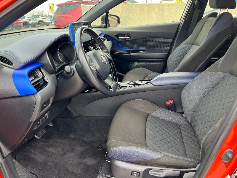 2020 Toyota C-HR - Image 7 of 16