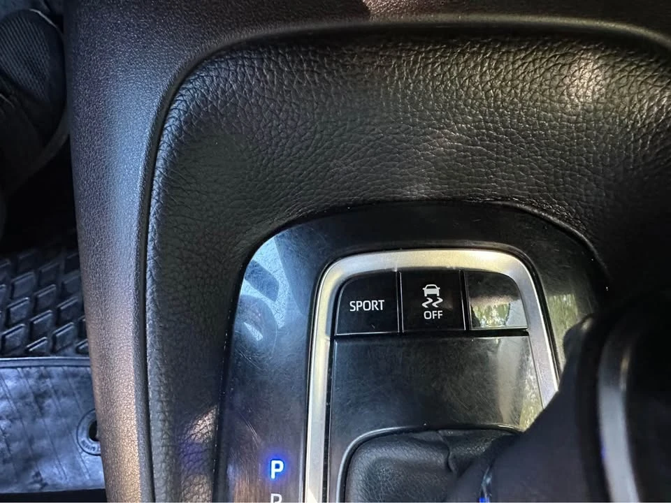 2020 Toyota Corolla 12th Gen - Image 17 of 20
