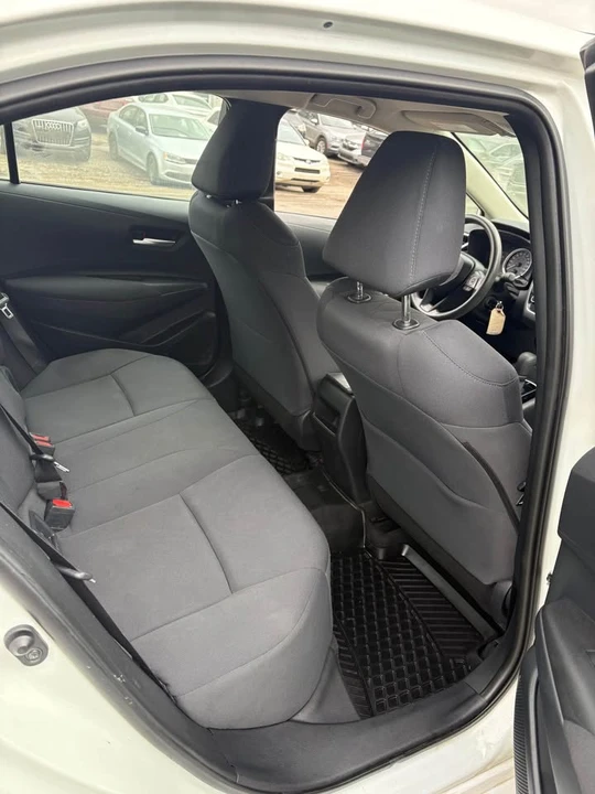 2020 Toyota Corolla 12th Gen - Image 13 of 20