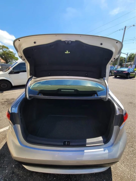 2020 Toyota Corolla 12th Gen - Image 4 of 6