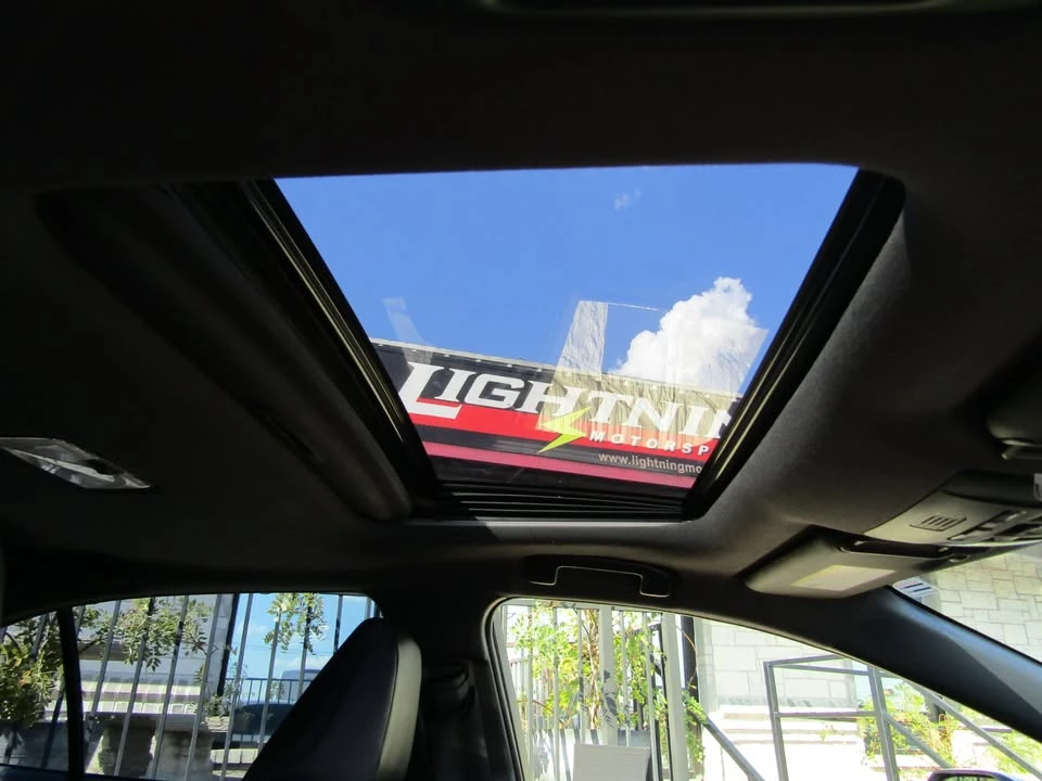 2020 Toyota Corolla 12th Gen - Image 8 of 18