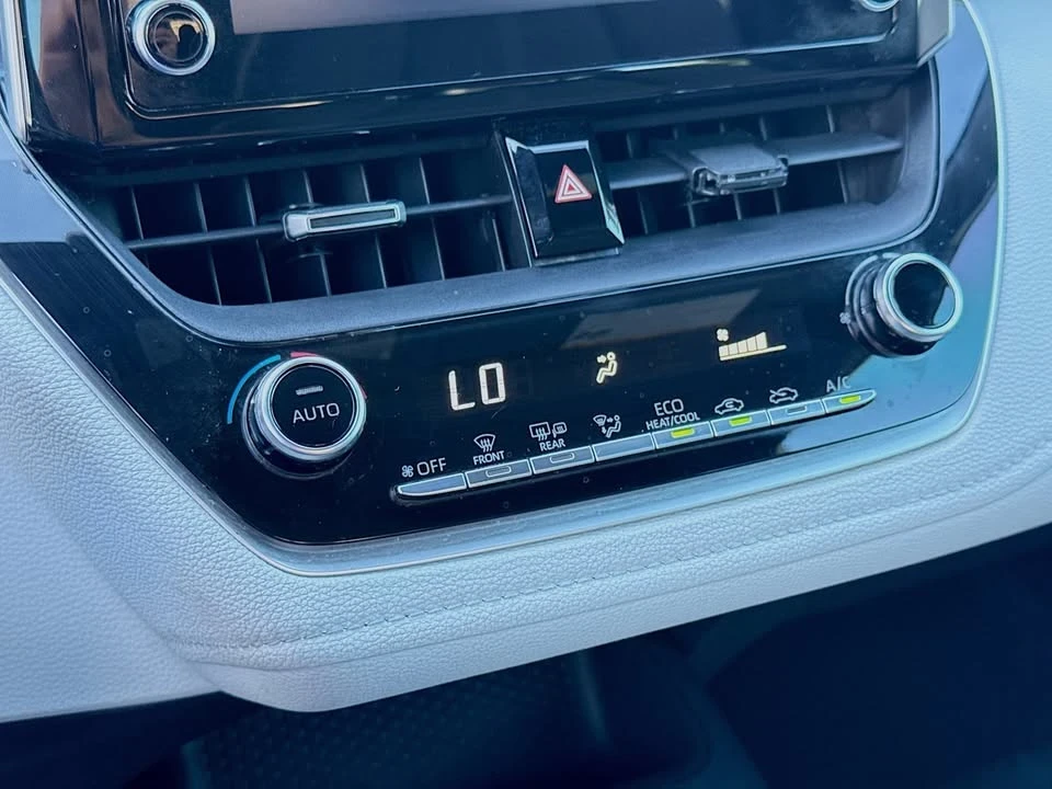 2020 Toyota Corolla 12th Gen - Image 11 of 14