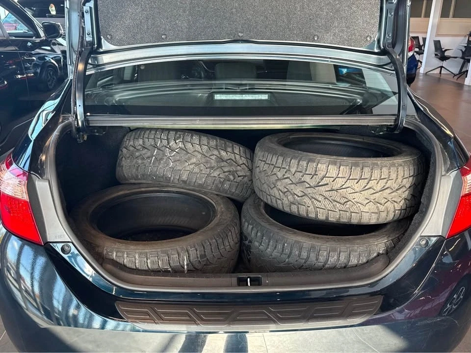 2020 Toyota Corolla 12th Gen - Image 4 of 14