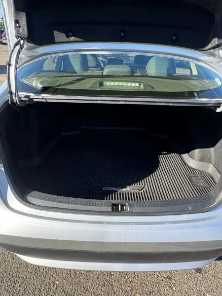2020 Toyota Corolla 12th Gen - Image 16 of 19