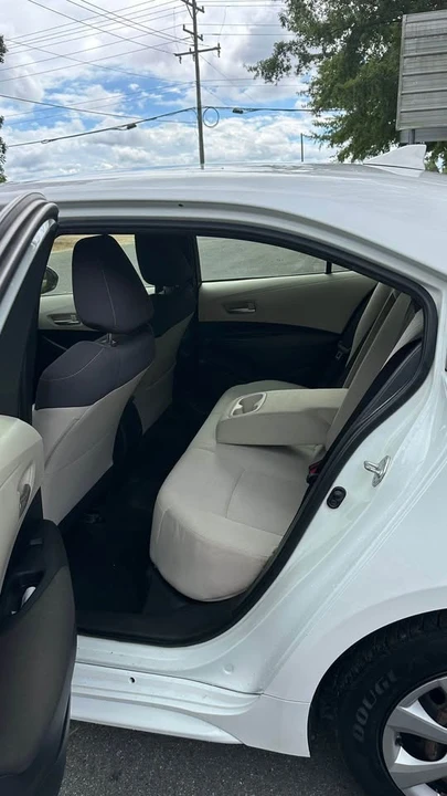 2020 Toyota Corolla 12th Gen - Image 7 of 11