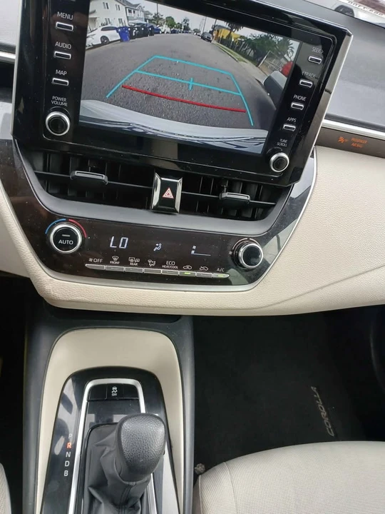 2020 Toyota Corolla 12th Gen - Image 13 of 20