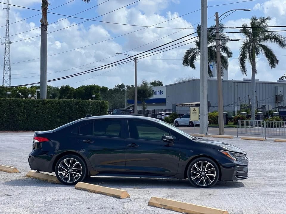 2020 Toyota Corolla 12th Gen - Image 15 of 17
