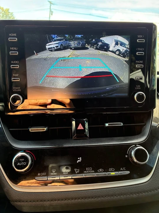 2020 Toyota Corolla 12th Gen - Image 16 of 18