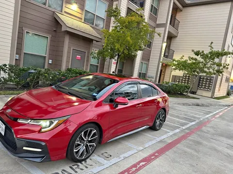 2020 Toyota Corolla SE Sedan