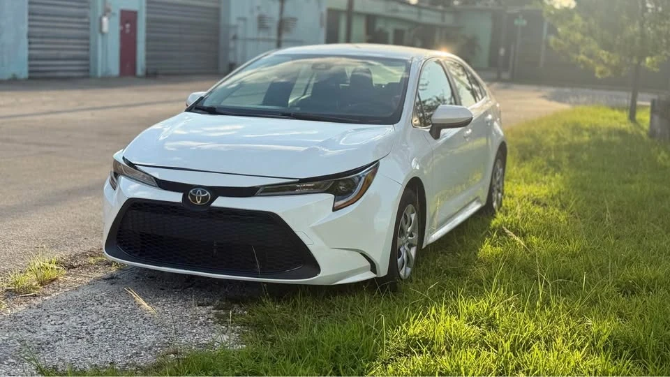 2020 Toyota Corolla 12th Gen - Image 3 of 7