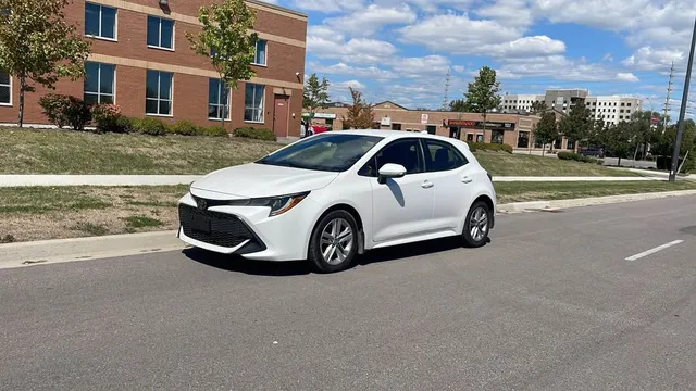 2020 Toyota Corolla Hatchback SE
