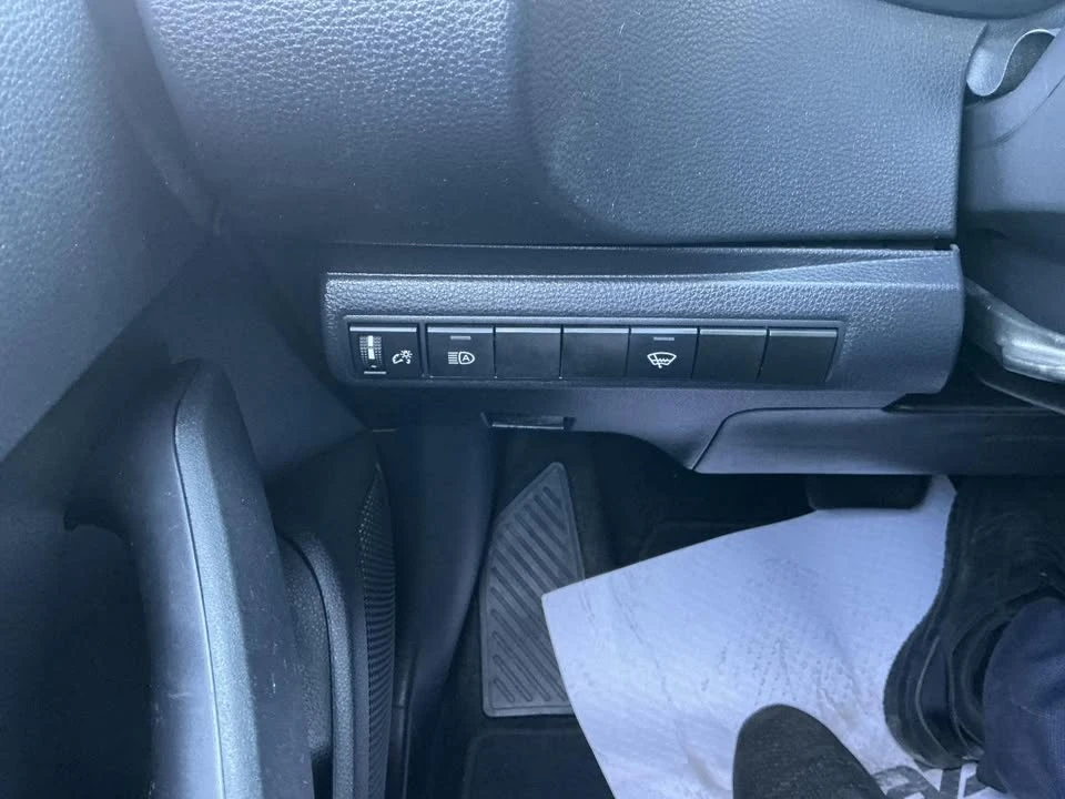 2020 Toyota Corolla 12th Gen - Image 14 of 20