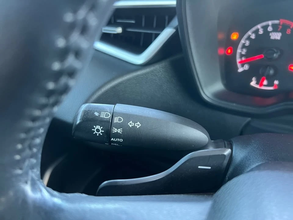 2020 Toyota Corolla 12th Gen - Image 19 of 20