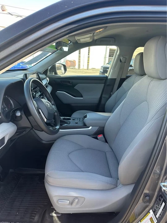 2020 Toyota Highlander - Image 5 of 9