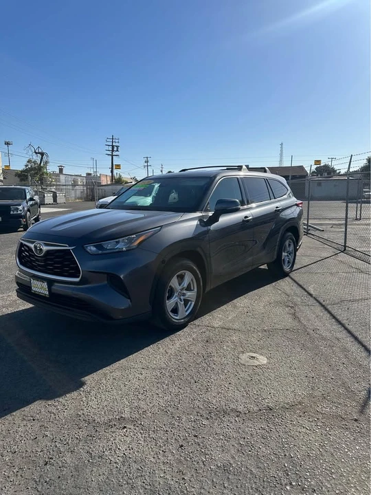 2020 Toyota Highlander - Image 4 of 9