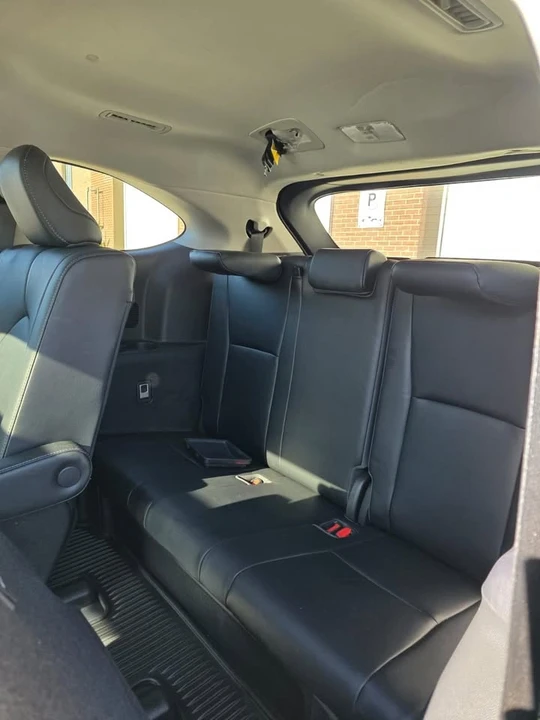 2020 Toyota Highlander - Image 7 of 10