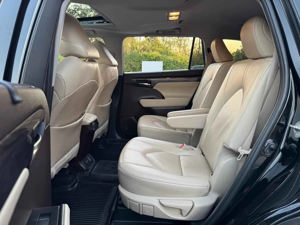 2020 Toyota Highlander - Image 6 of 15