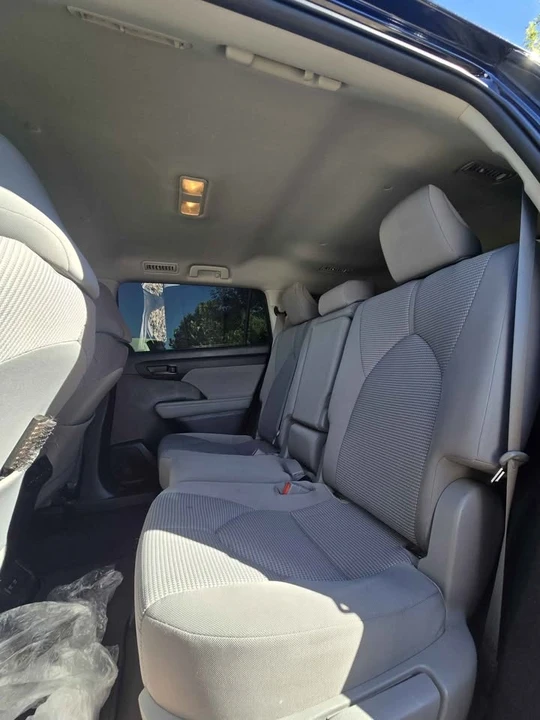 2020 Toyota Highlander - Image 6 of 10