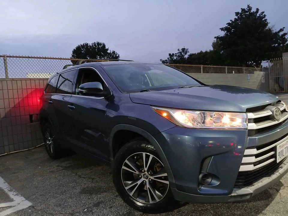 2020 Toyota Highlander - Image 5 of 5