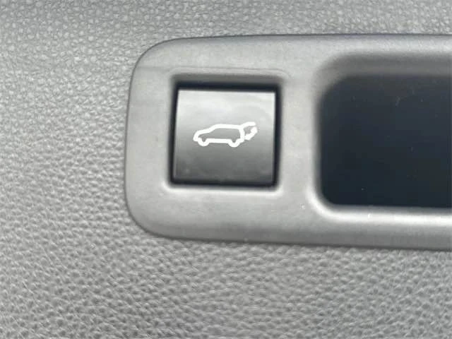 2020 Toyota Highlander - Image 16 of 16