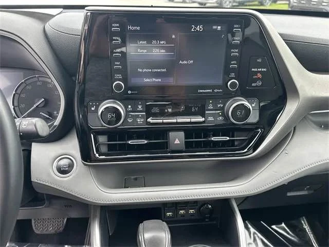 2020 Toyota Highlander - Image 13 of 16