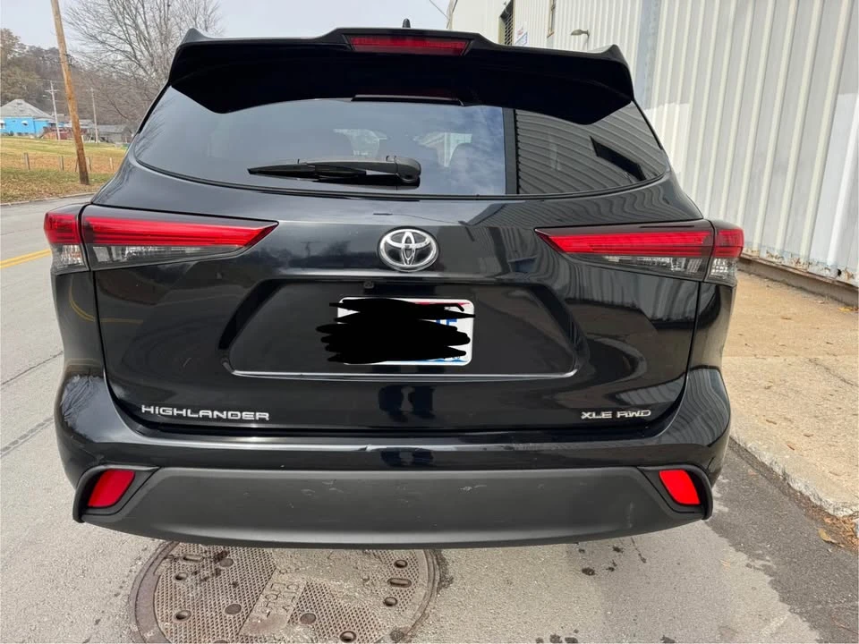 2020 Toyota Highlander - Image 4 of 16