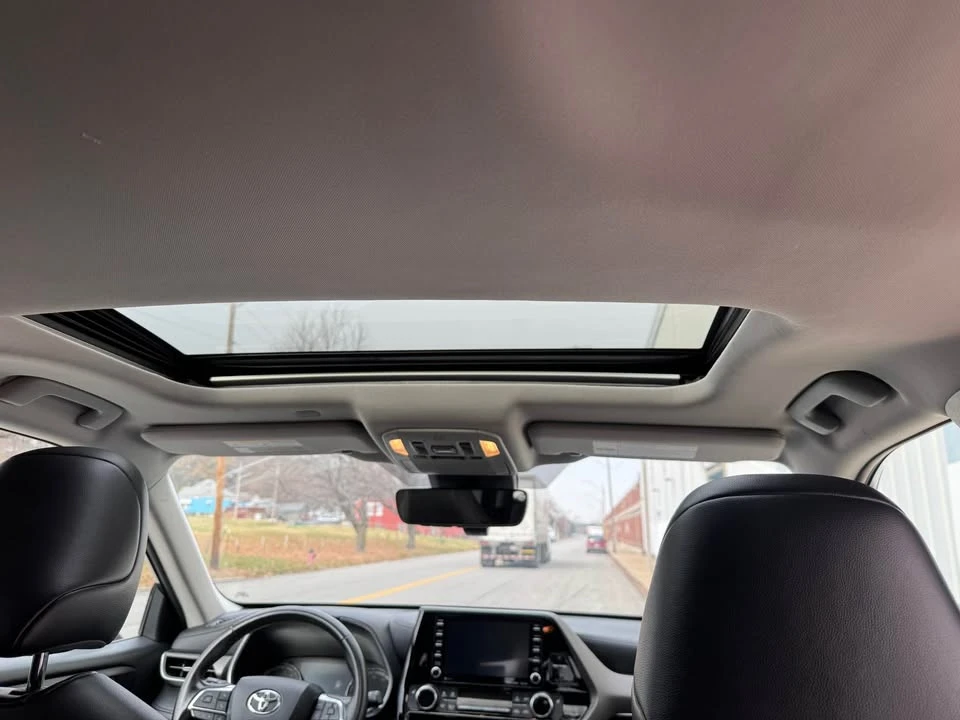 2020 Toyota Highlander - Image 10 of 16