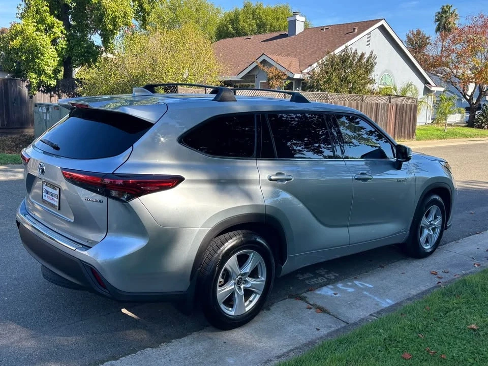 2020 Toyota Highlander - Image 4 of 15