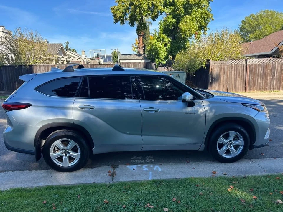 2020 Toyota Highlander - Image 5 of 15